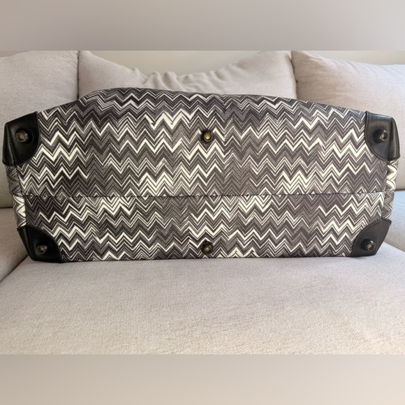 Missoni for Bric's black zig zag weekender bag - Picture 6 of 8